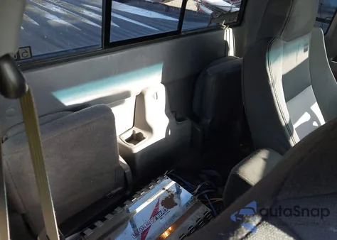 2002 Ford Ranger Edge/Xlt from USA, damaged, VIN 1FTZR45EX2PB26658